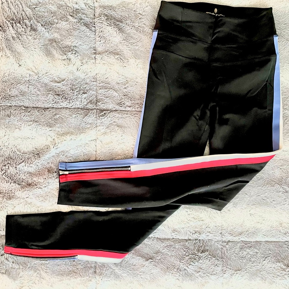 Spiritual Gangster Leggings